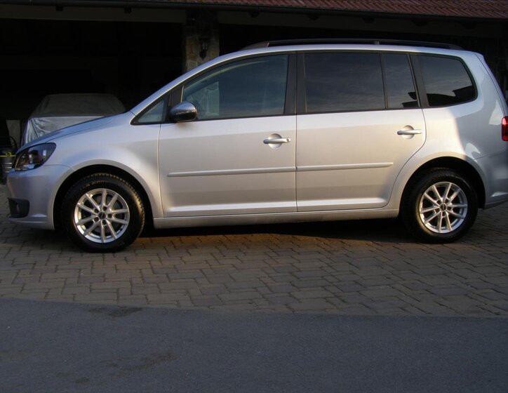 Volkswagen Touran MPV 1,2 l 77 kw