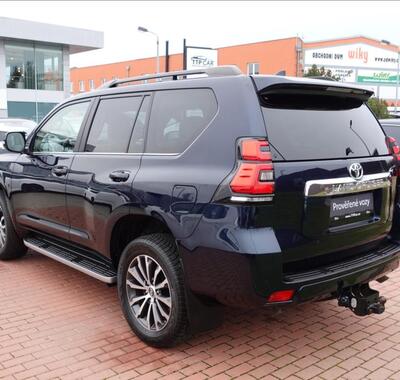 Toyota Land Cruiser 6