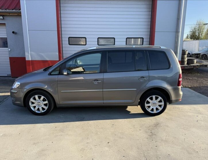 Volkswagen Touran MPV 2,0 l 103 kw