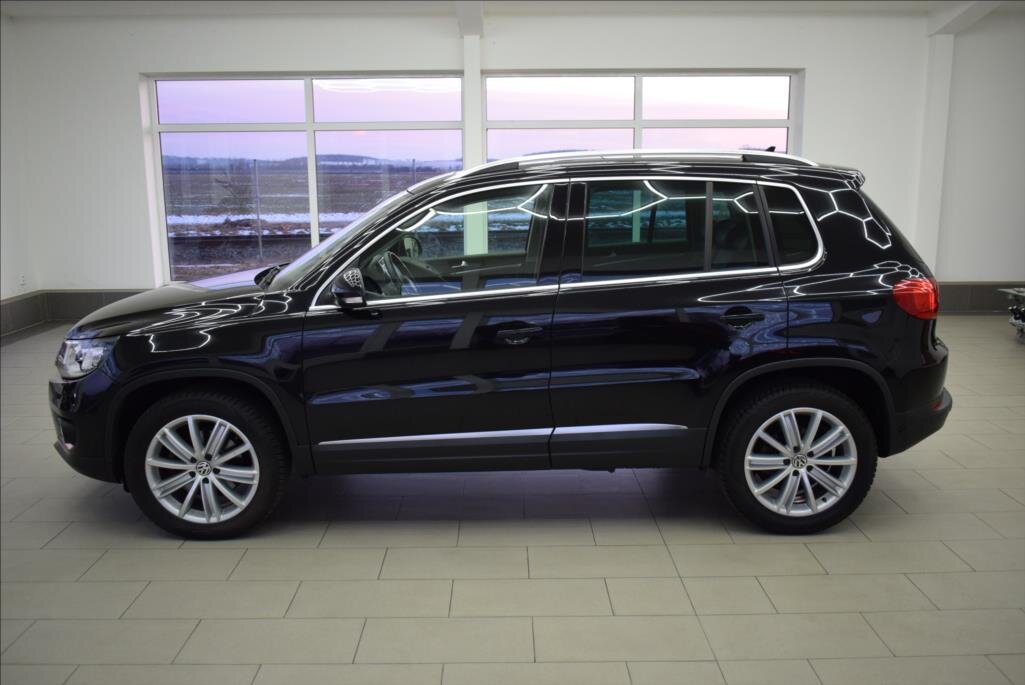 Volkswagen Tiguan SUV 2,0 l 103 kw