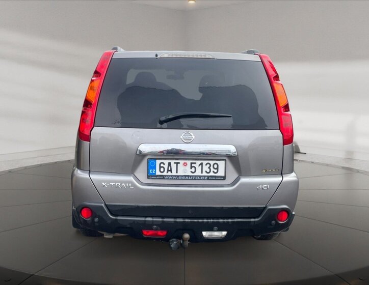 Nissan X-Trail SUV / Terénní 2,0 l 110 kw