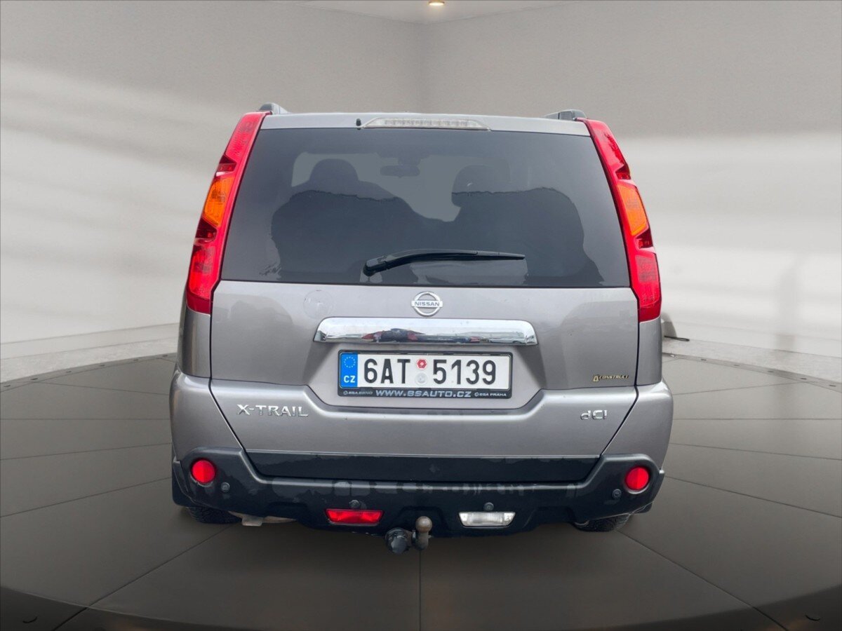 Nissan X-Trail SUV / Terénní 2,0 l 110 kw
