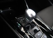 Toyota C-HR SUV 2,0 l 112 kw