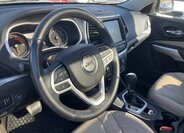 Jeep Cherokee SUV 2,2 l 147 kw