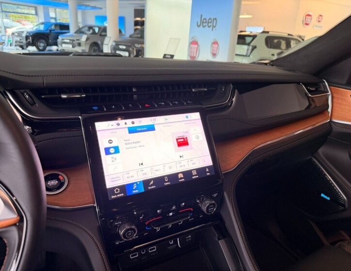 Jeep Grand Cherokee SUV / Terénní 2,0 l 280 kw