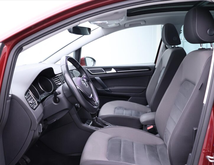 Volkswagen Golf Sportsvan 10