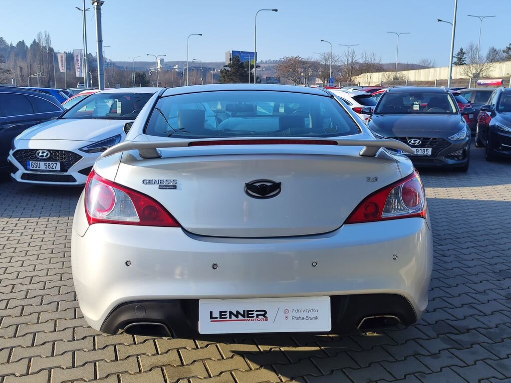 Hyundai Genesis Kupé 0,0 223 kw