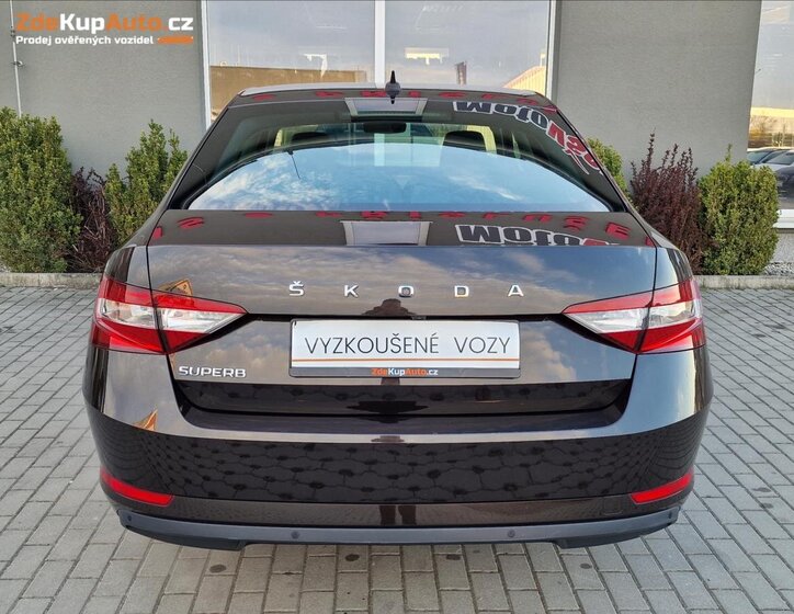 Škoda Superb Liftback 1,5 l 110 kw