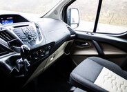 Ford Tourneo Custom 15