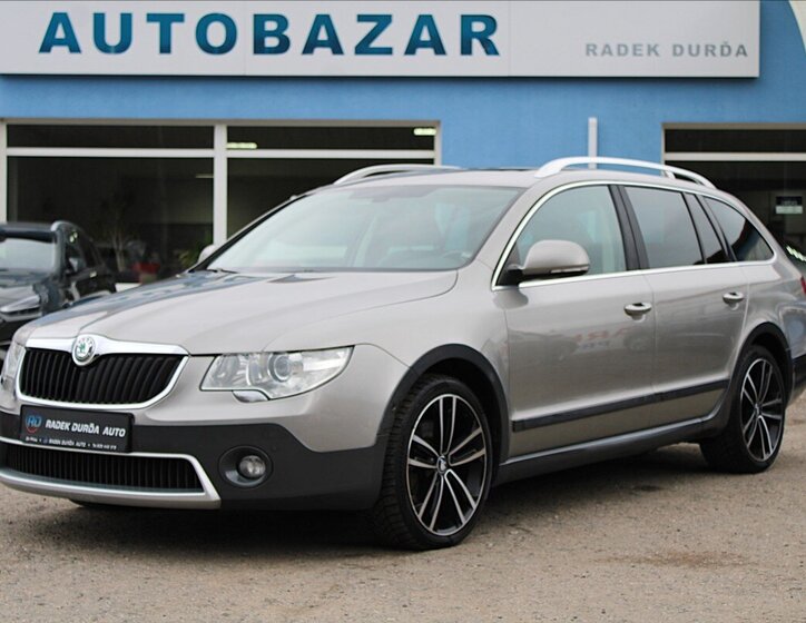 Škoda Superb 1