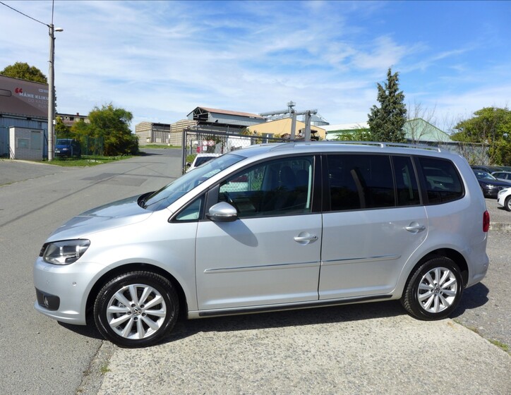 Volkswagen Touran 9