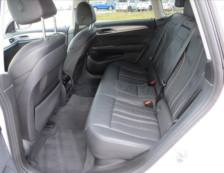 BMW Řada 6 29