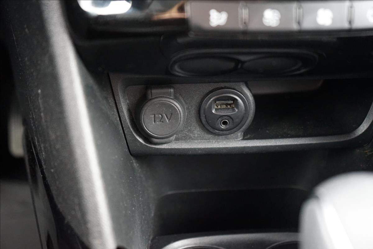 Peugeot 2008 SUV / Terénní 1,2 l 81 kw