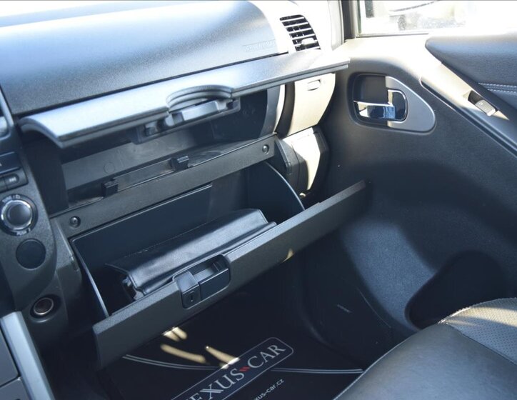 Nissan Navara Pick-up 3,0 l 170 kw