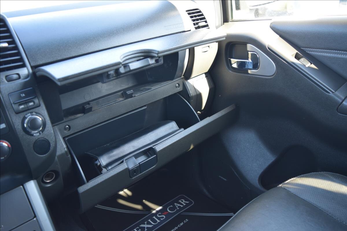 Nissan Navara Pick-up 3,0 l 170 kw