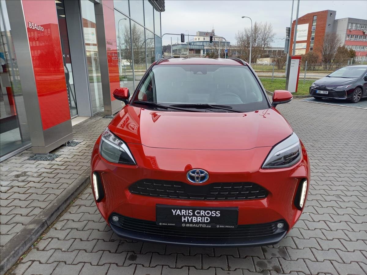Toyota Yaris Cross SUV 1,5 l 96 kw