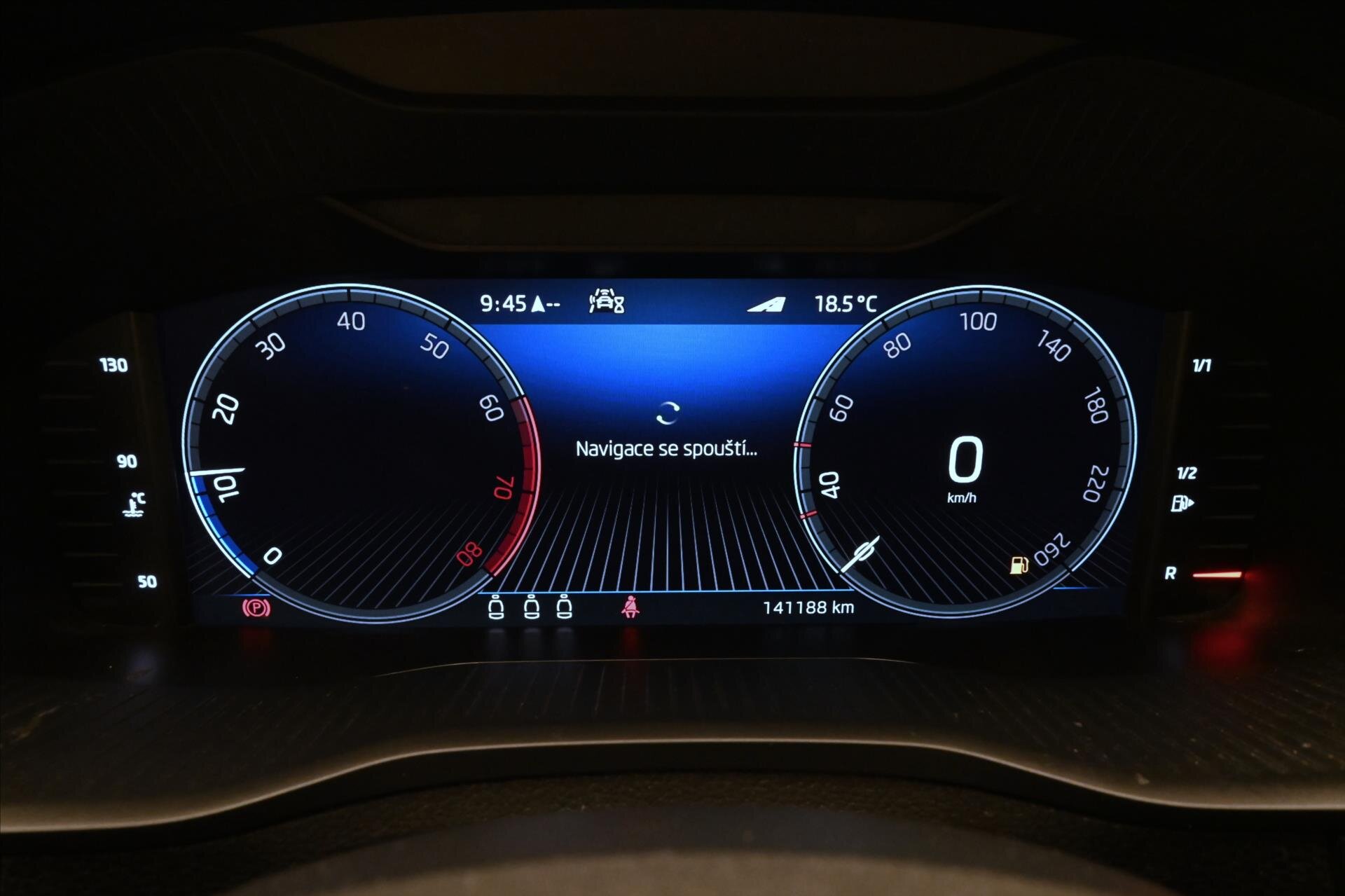 Škoda Karoq SUV / Terénní 1,5 l 110 kw