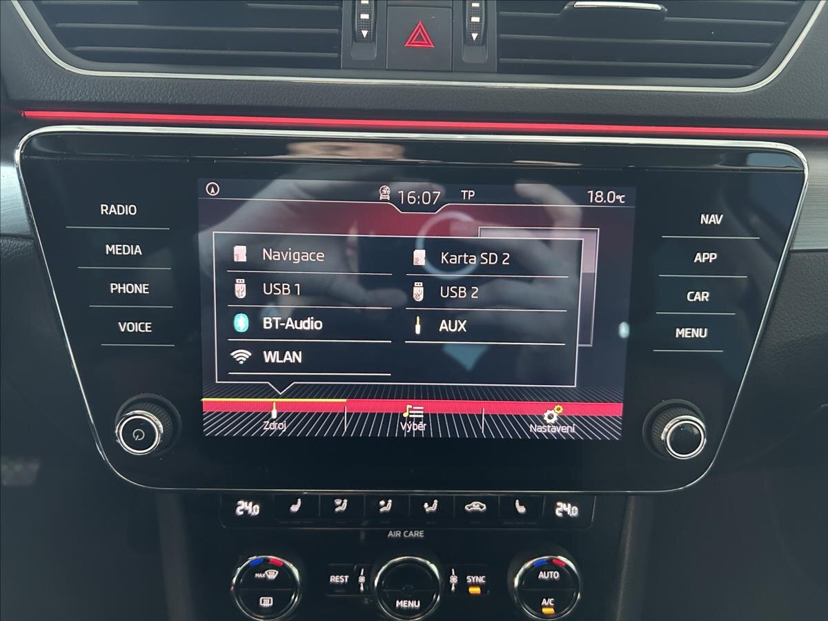 Škoda Superb Sedan / Limuzína 1,4 l 110 kw