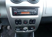 Dacia Sandero Hatchback 1,1 l 55 kw