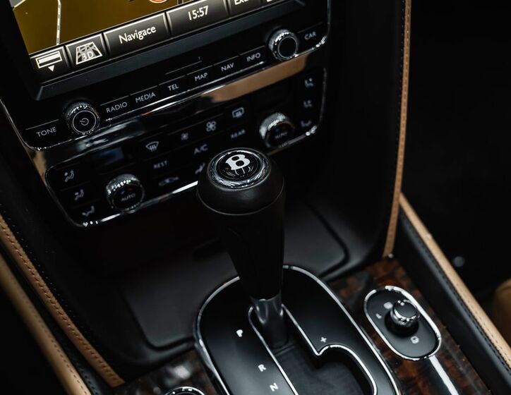 Bentley Flying Spur 11