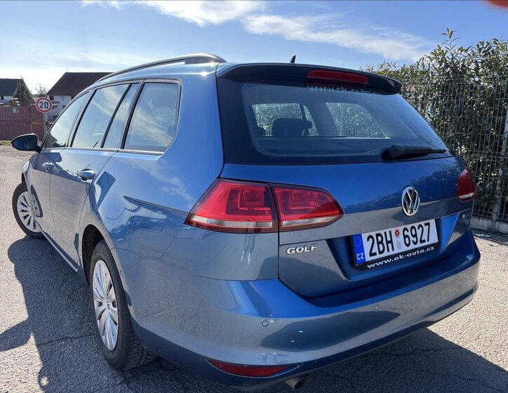 Volkswagen Golf Kombi 1,6 l 81 kw