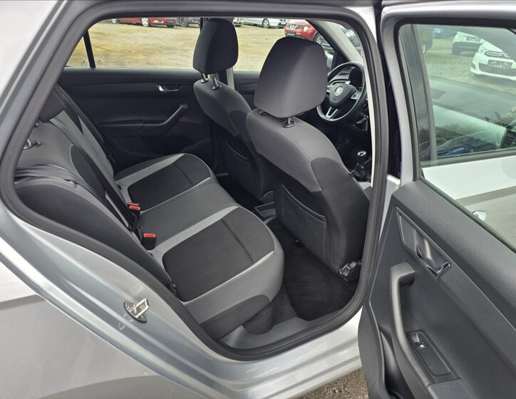 Škoda Fabia Hatchback 999,0 70 kw