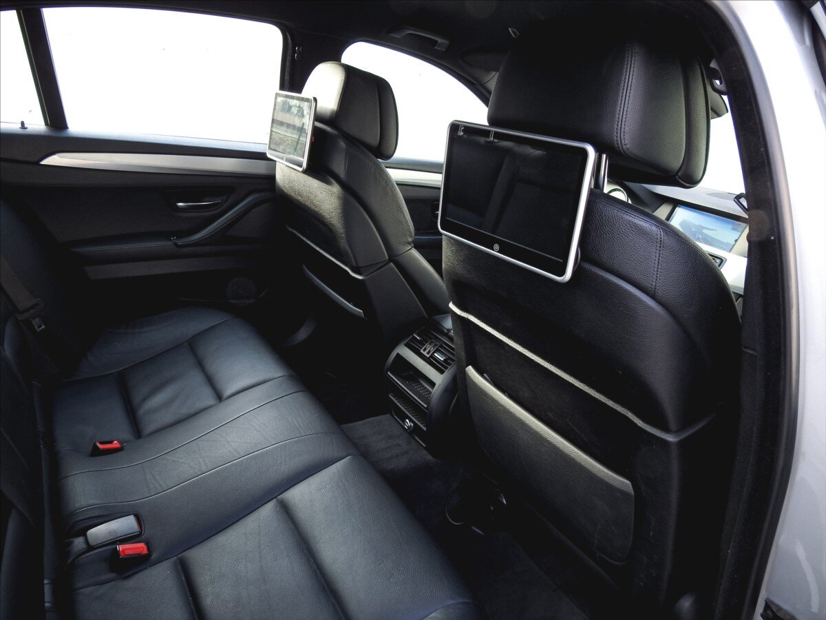 BMW Řada 5 Sedan 3,0 l 180 kw