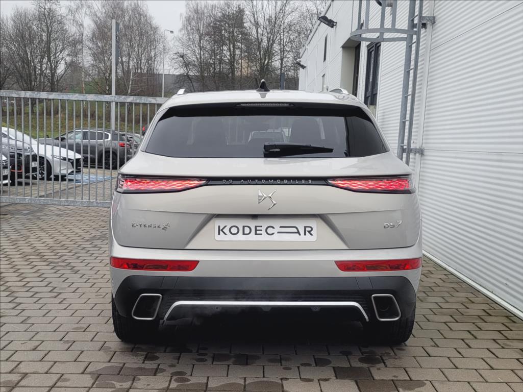 DS Automobiles DS7 Crossback