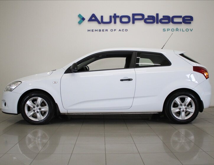 KIA Ceed Hatchback 1,4 l 80 kw