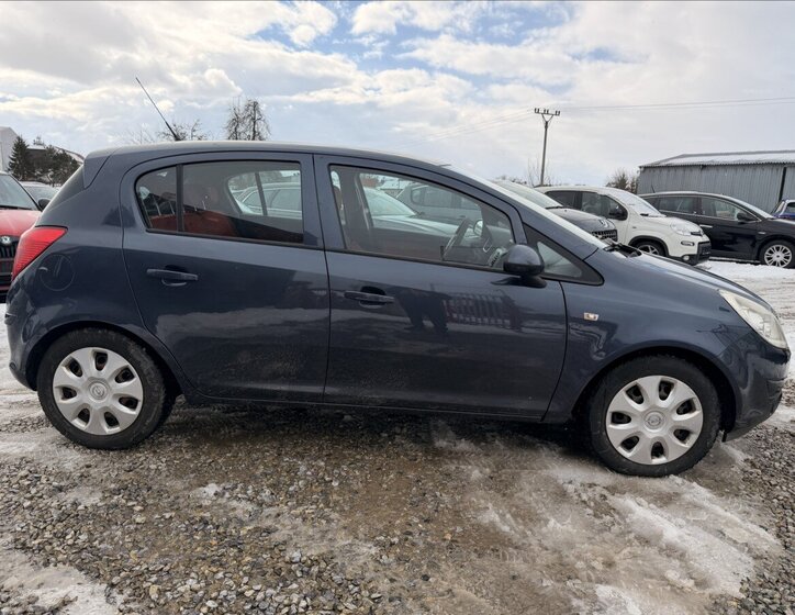Opel Corsa Hatchback 1,4 l 66 kw