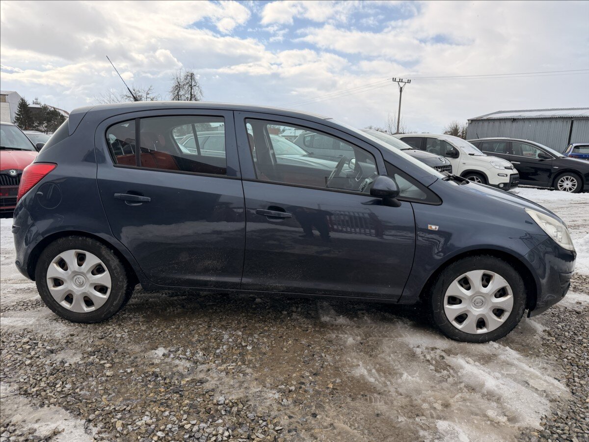 Opel Corsa Hatchback 1,4 l 66 kw