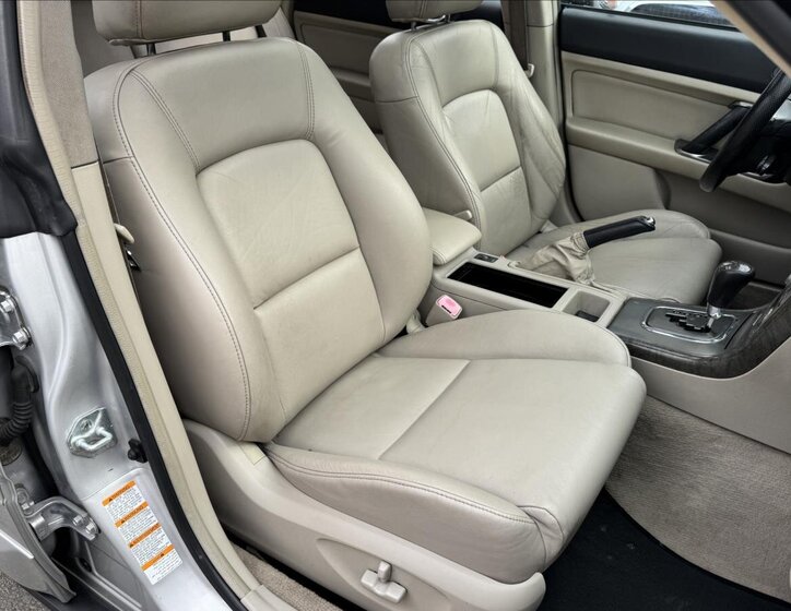 Subaru Legacy Kombi 3,0 l 180 kw