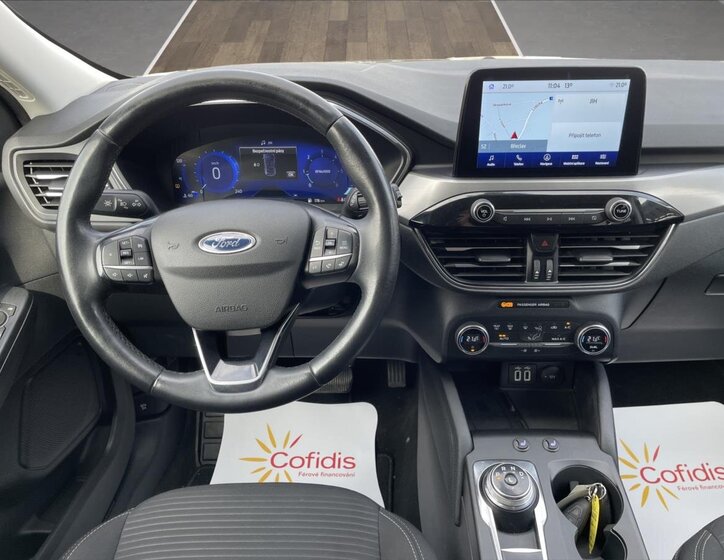 Ford Kuga SUV / Terénní 1,5 l 88 kw