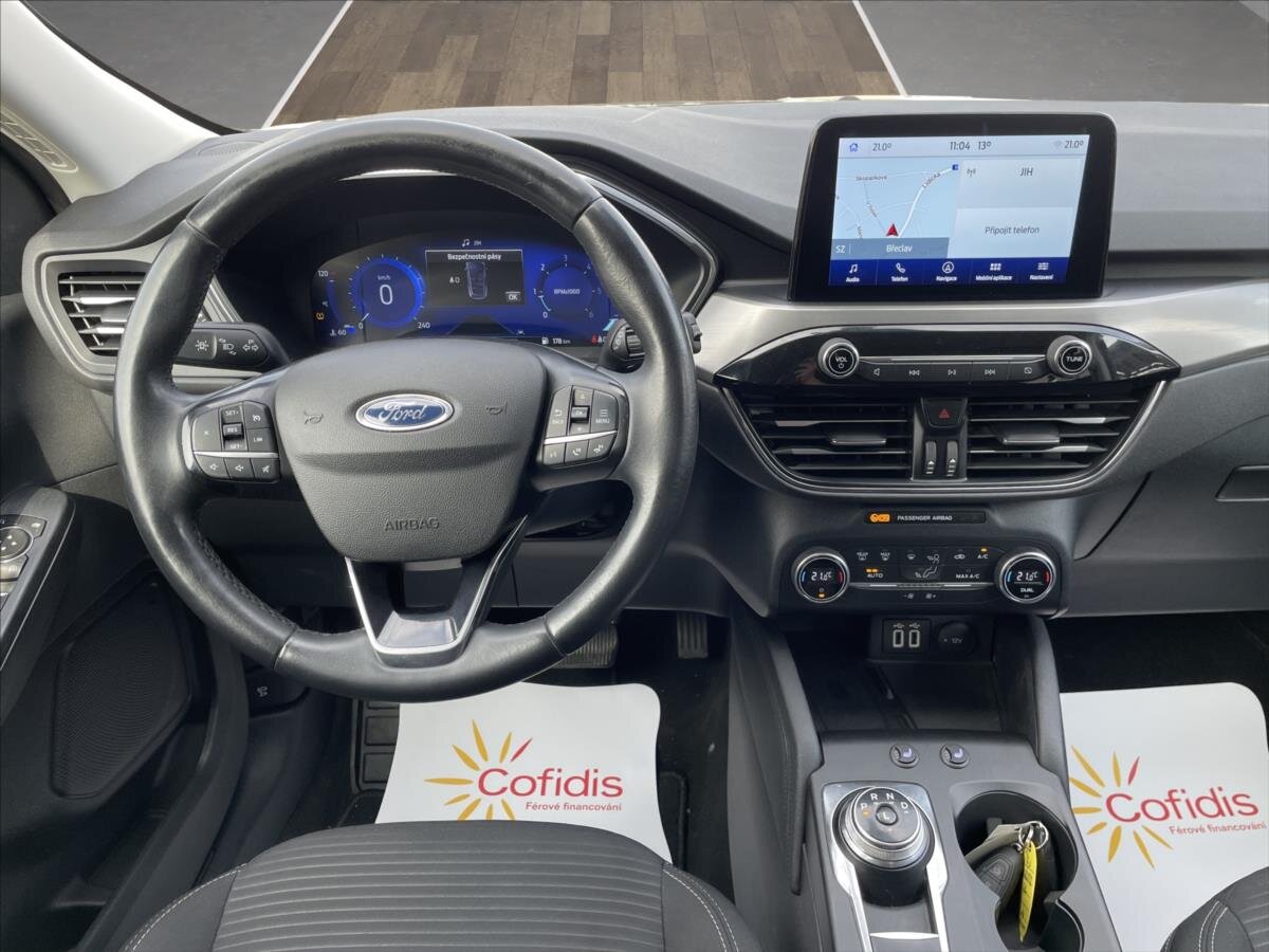 Ford Kuga SUV / Terénní 1,5 l 88 kw