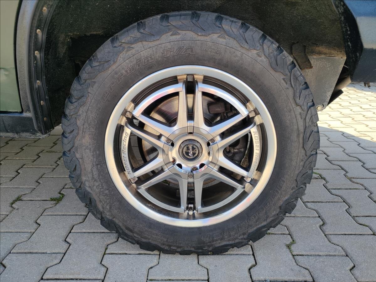 Volkswagen Transporter Kombi 2,5 l 75 kw