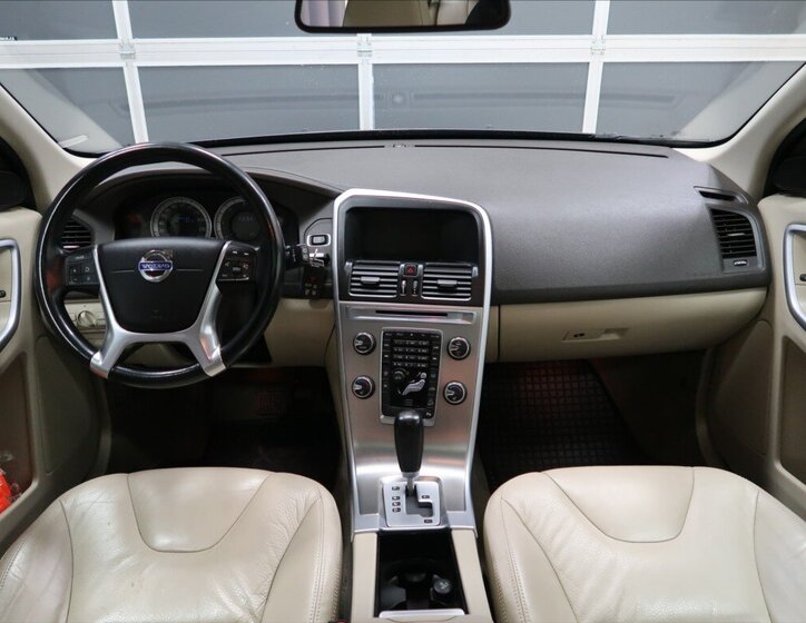 Volvo XC60 12