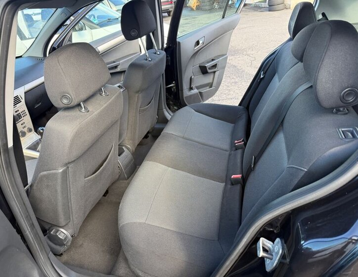 Opel Astra Hatchback 1,6 l 85 kw