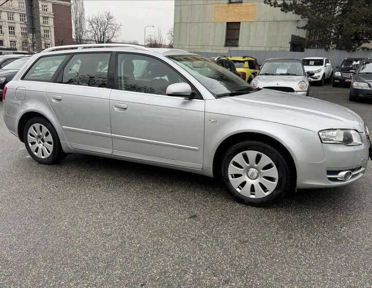 Audi A4 Kombi 2,0 l 103 kw