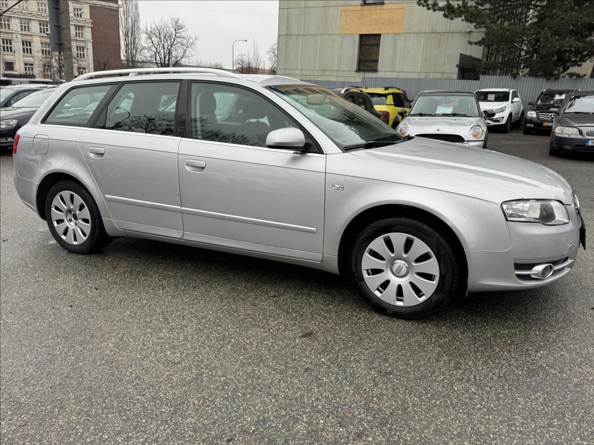 Audi A4 Kombi 2,0 l 103 kw