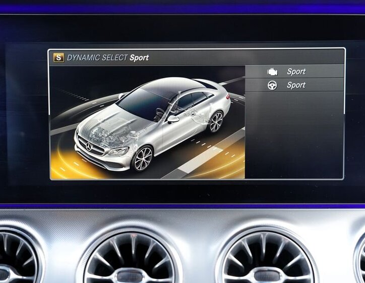 Mercedes-Benz Třídy E 42