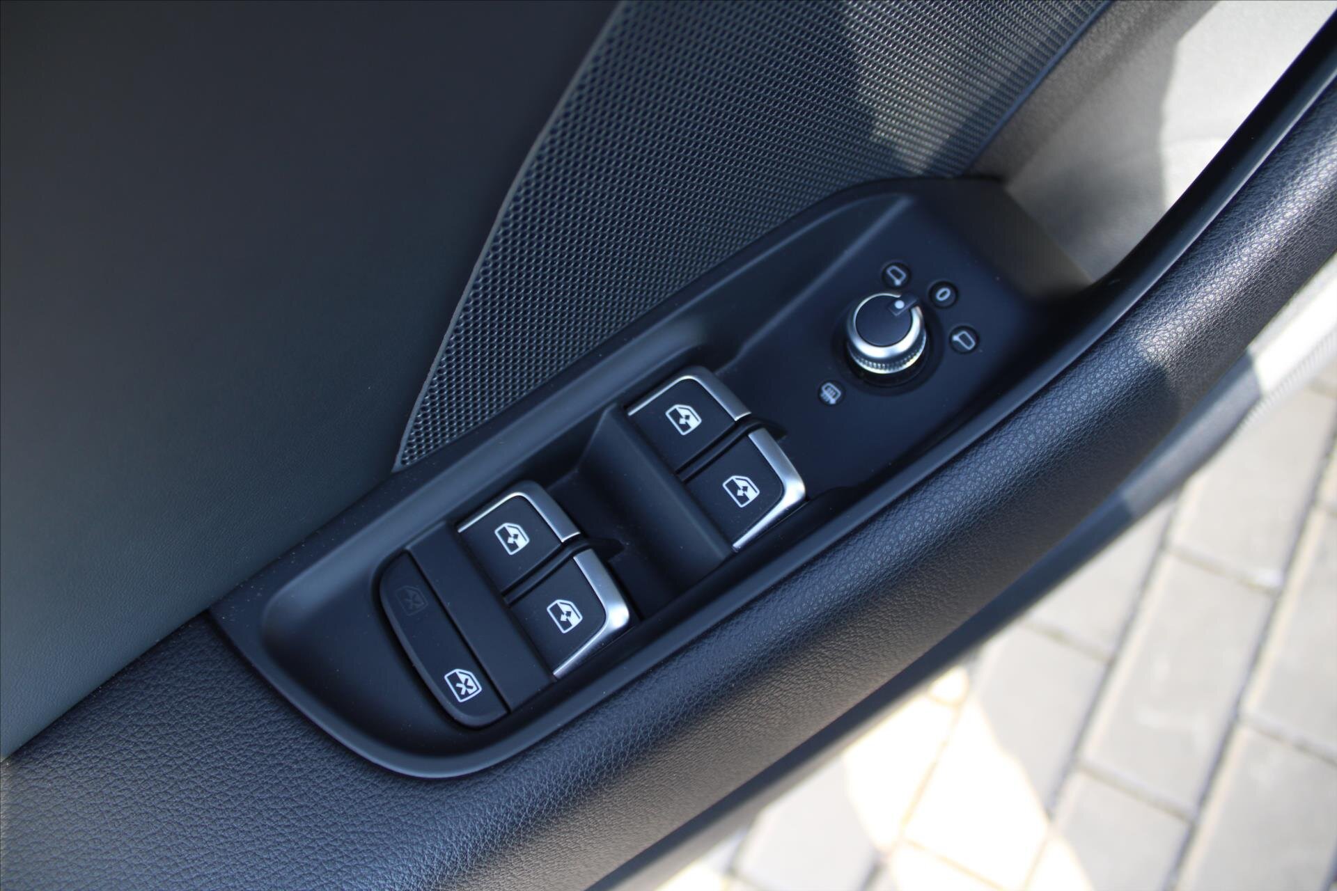 Audi S3 Hatchback 2,0 l 221 kw