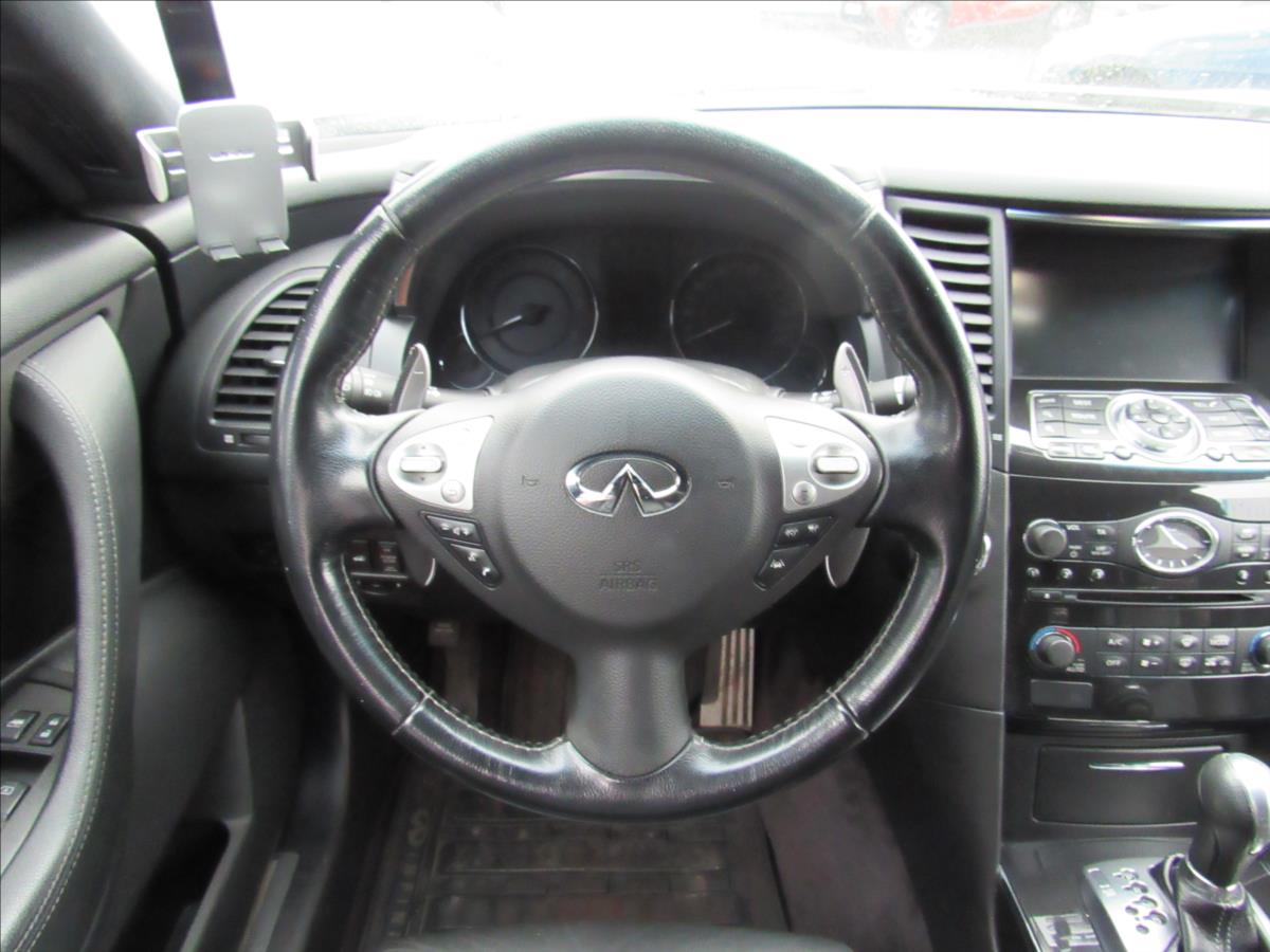 Infiniti FX30