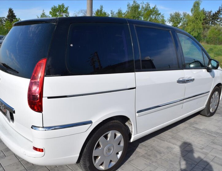 Peugeot 807 MPV 2,0 l 100 kw