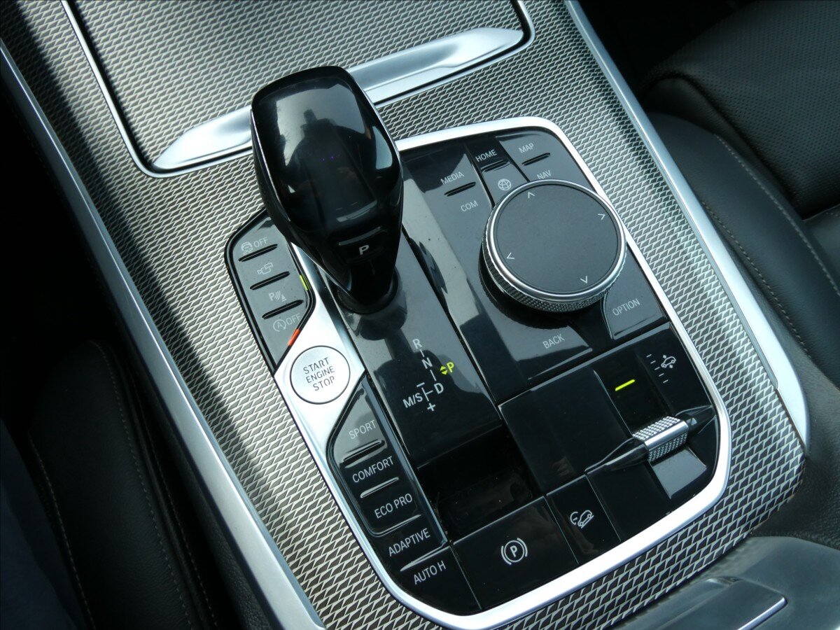 BMW X5 SUV / Terénní 3,0 l 195 kw