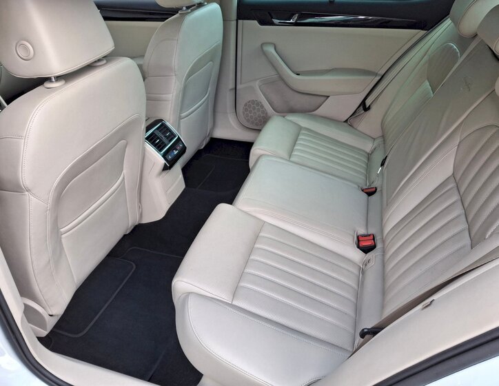 Škoda Superb Sedan / Limuzína 2,0 l 206 kw