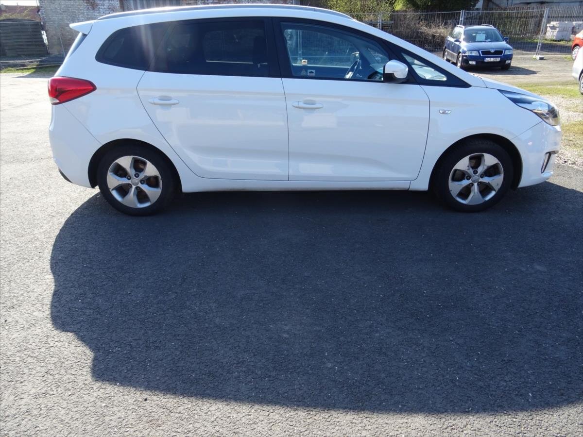 KIA Carens Kombi 1,6 l 99 kw