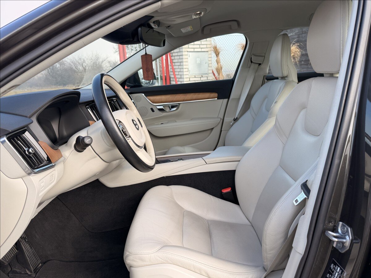 Volvo V90 Kombi 2,0 l 110 kw