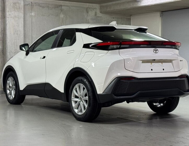 Toyota C-HR Hatchback 1,8 l 90 kw