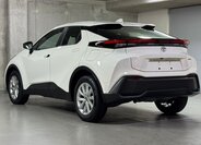 Toyota C-HR Hatchback 1,8 l 90 kw
