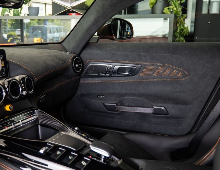 Mercedes-Benz AMG GT 9